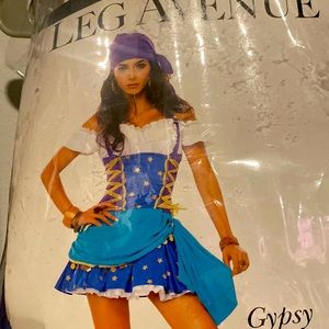 Gypsy outfit, head scarf not included. Size small/medium. Good condition